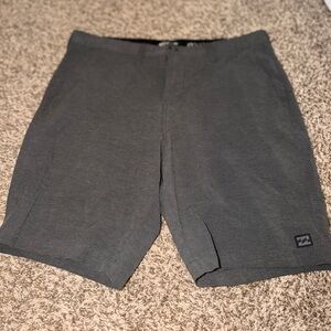 Men’s billabong shorts
